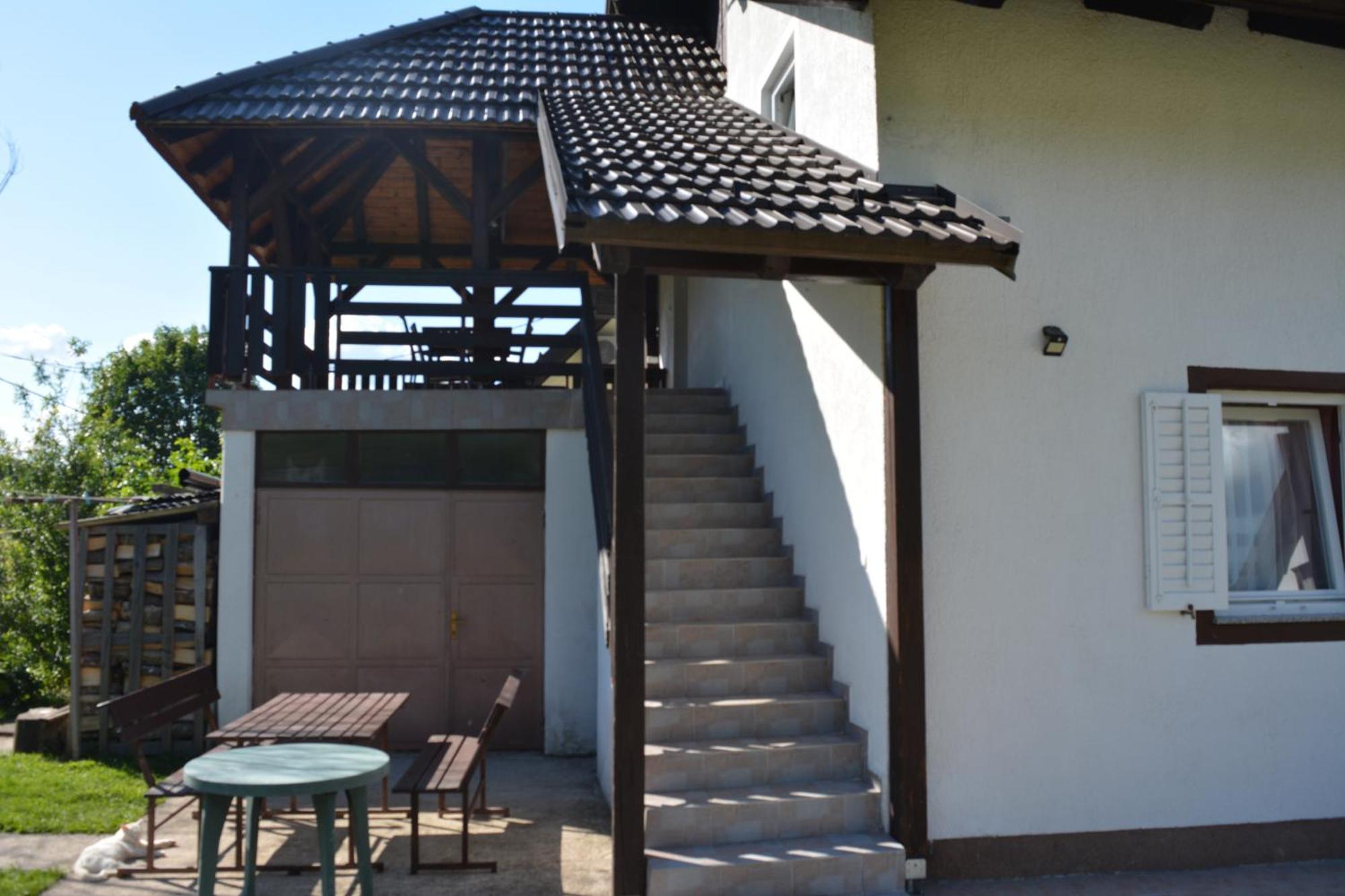 Rooms Lucijana Jezerce Exterior photo